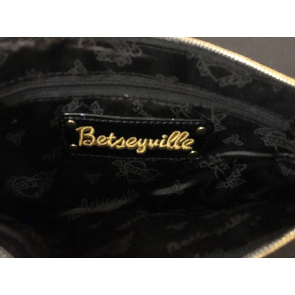 Betseyville clutch - Picture 4 of 5
